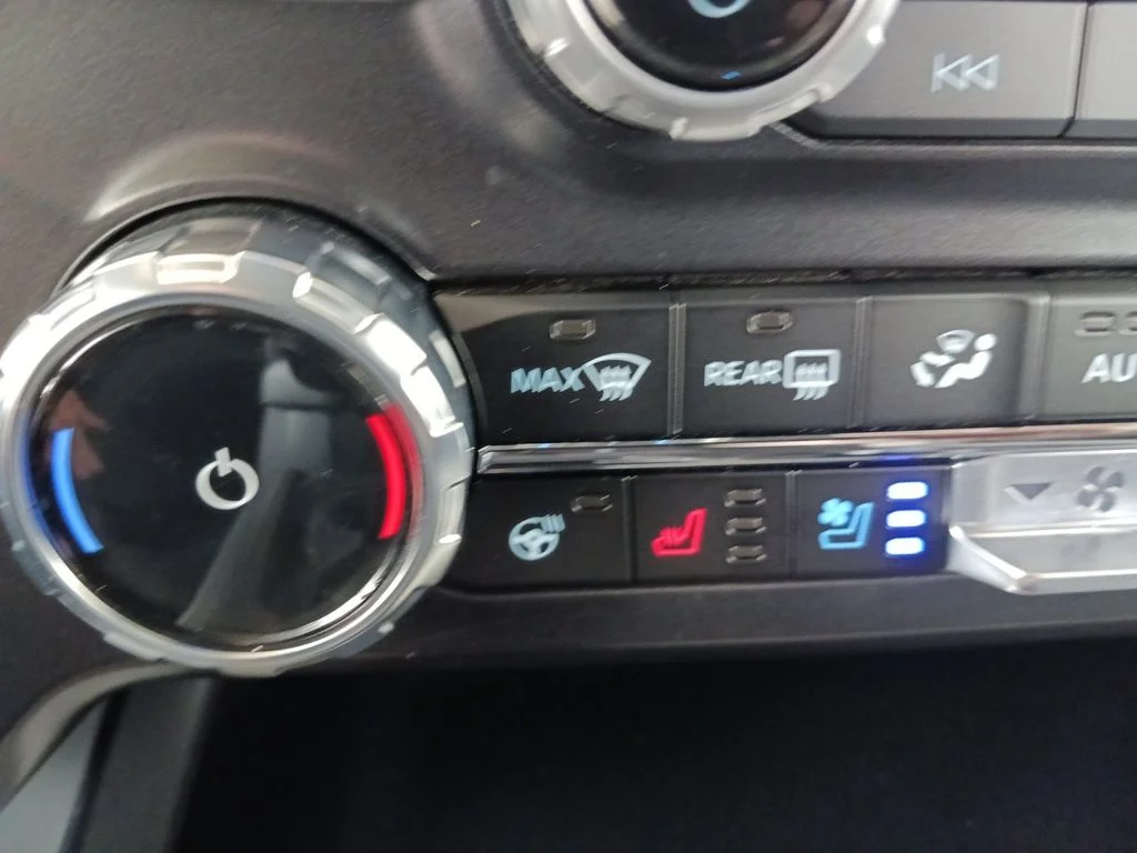Used 2026 Red Ford Lariat image 26