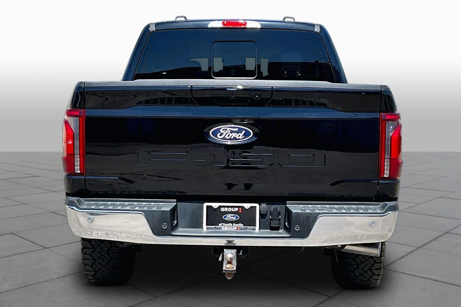 Used 2025 Agate Black Metallic Ford LARIAT image 7
