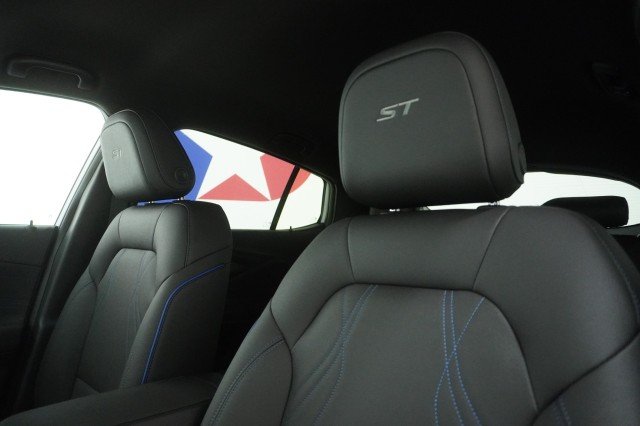 2026 Buick Envista Sport Touring - Photo 18