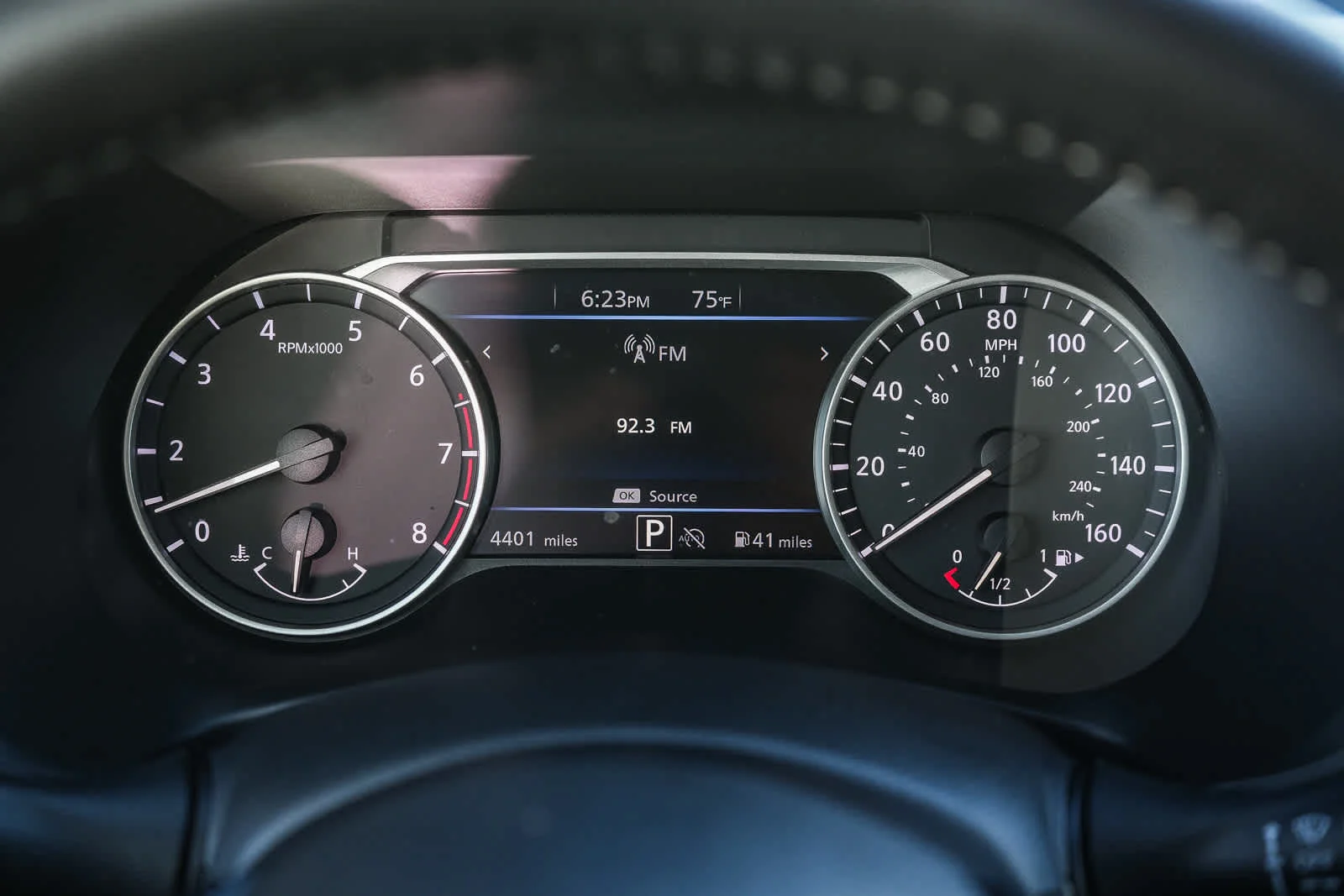 Used 2025 Super Black Nissan SV image 22
