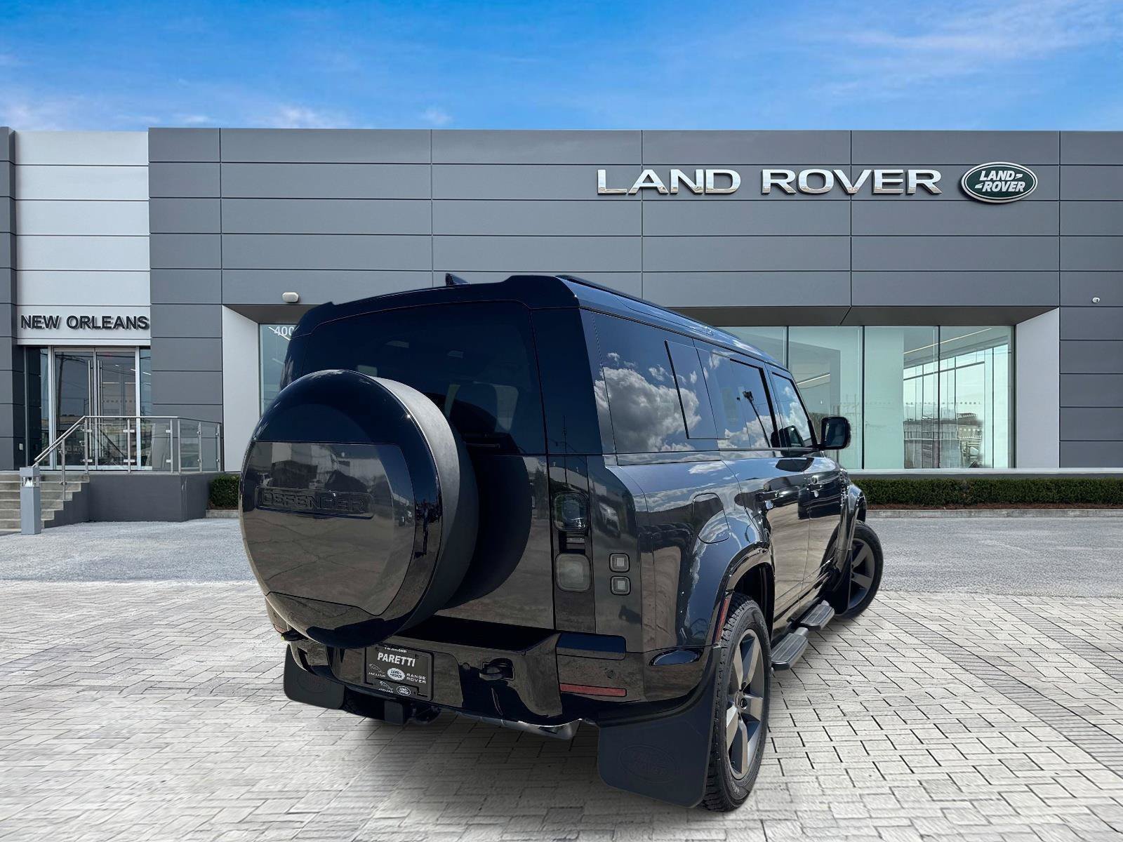 New 2026 Carpathian Grey Land Rover X-Dynamic SE image 5