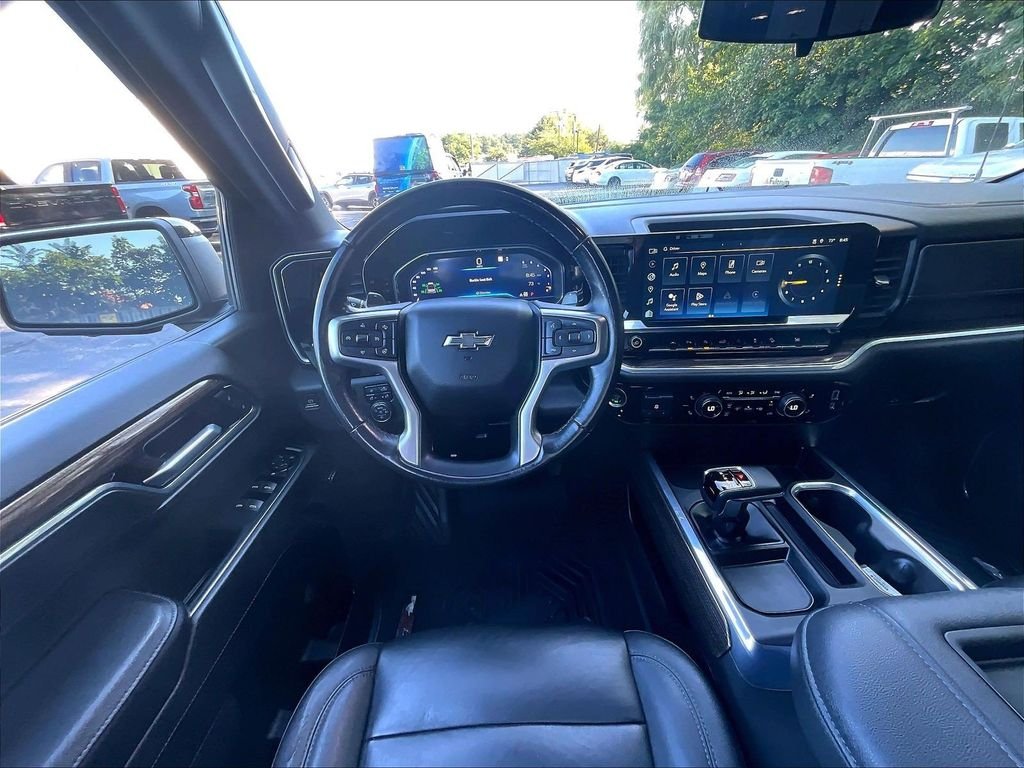 Used 2022 Gray Chevrolet RST image 16