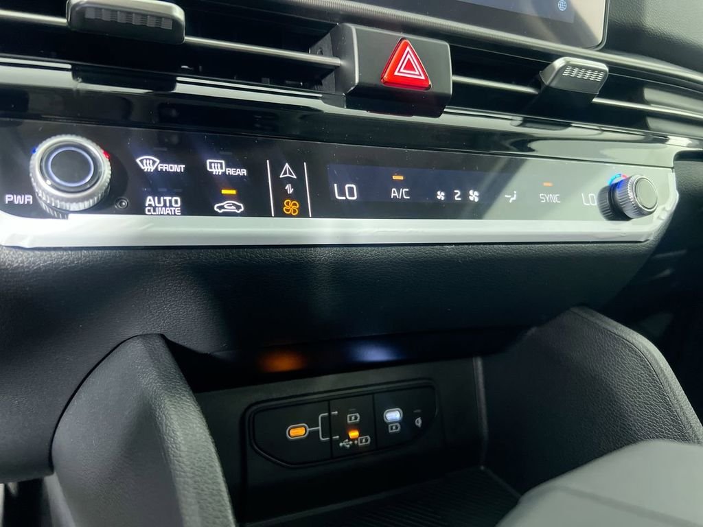 New 2026 Wolf Gray Kia SX Prestige image 25