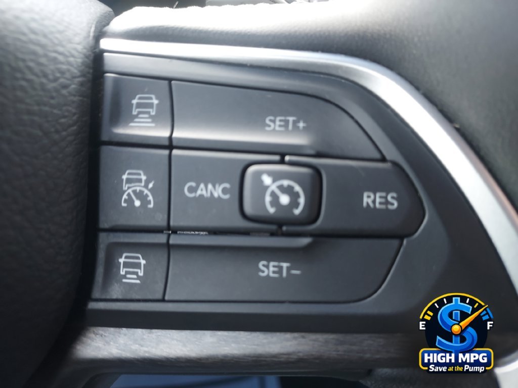 Used 2024 White Jeep 4xe image 24