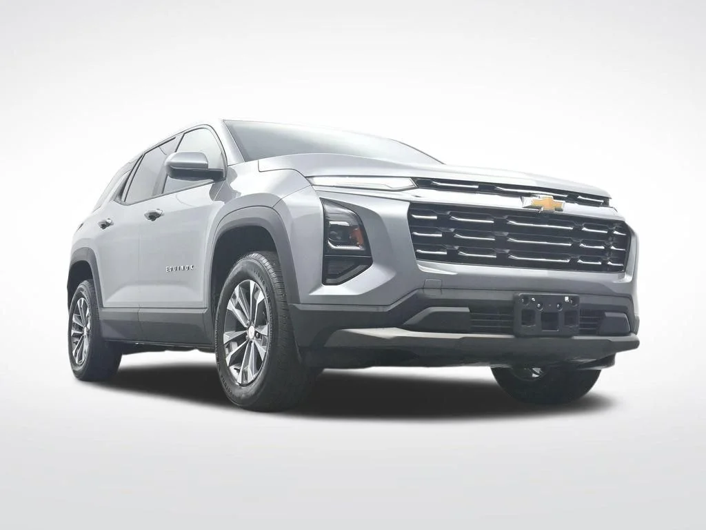Used 2025 Gray Chevrolet LT image 32