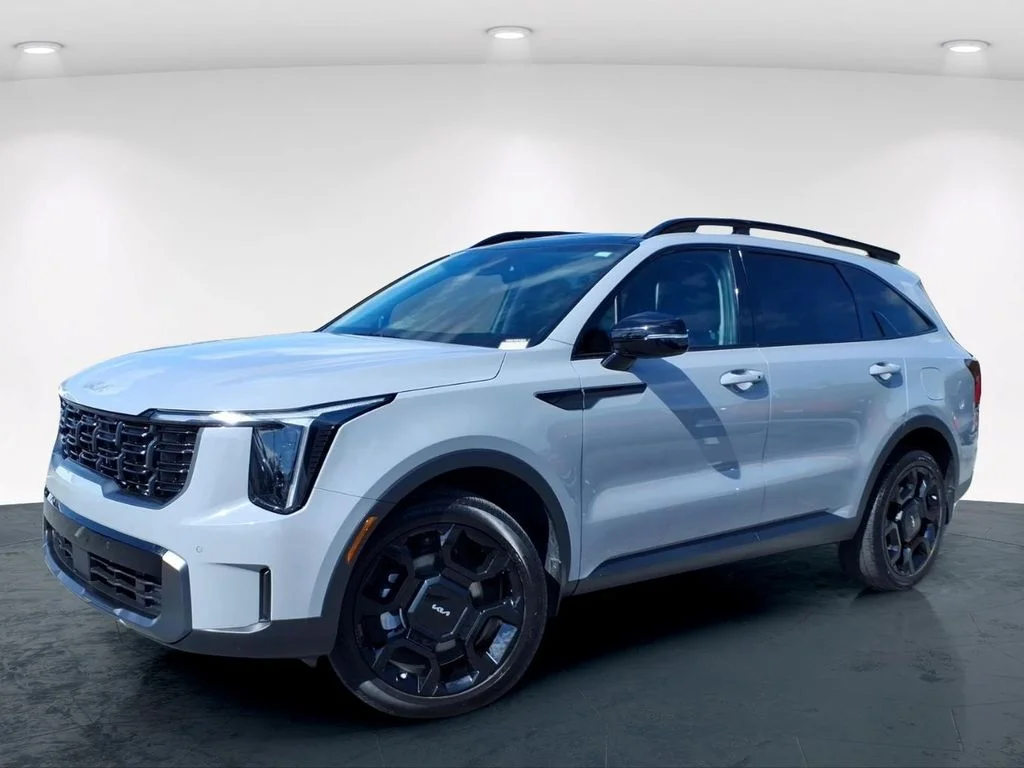 Used 2024 Gray Kia X-Line EX image 2