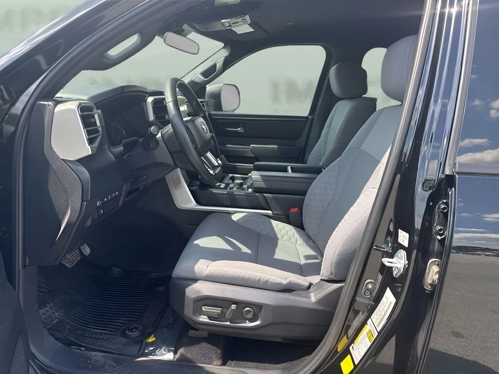 Used 2025 Black Toyota SR5 image 9