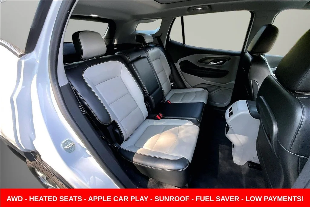 Used 2020 White GMC SLT image 31