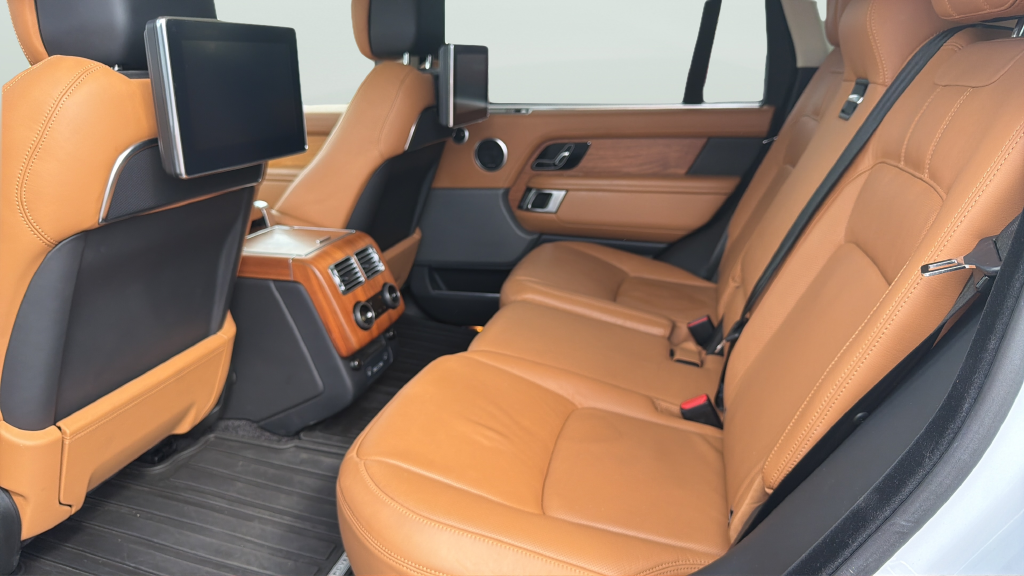 Used 2020 Fuji White Land Rover Autobiography image 16