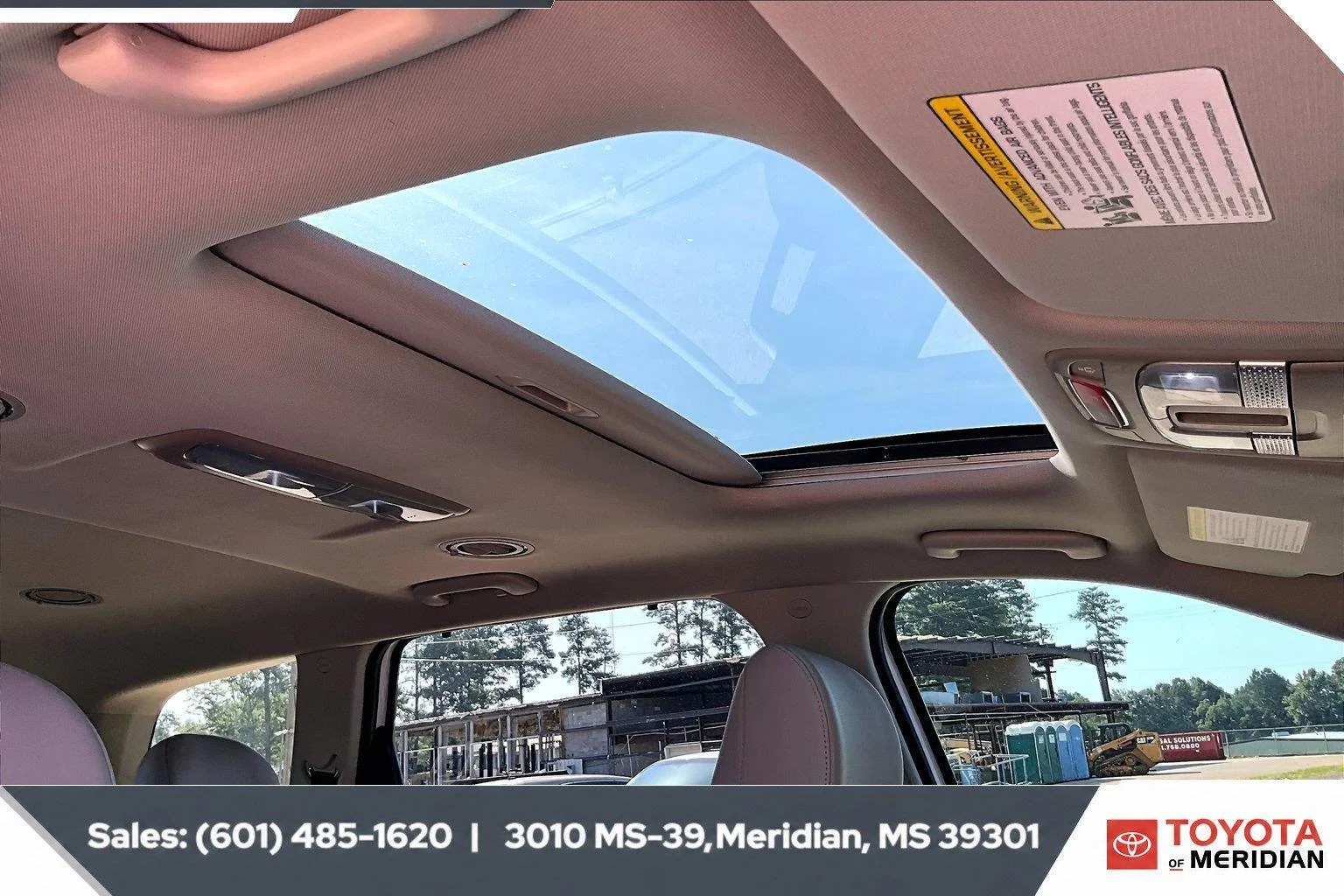 Used 2025 Glacial White Pearl Kia EX image 16