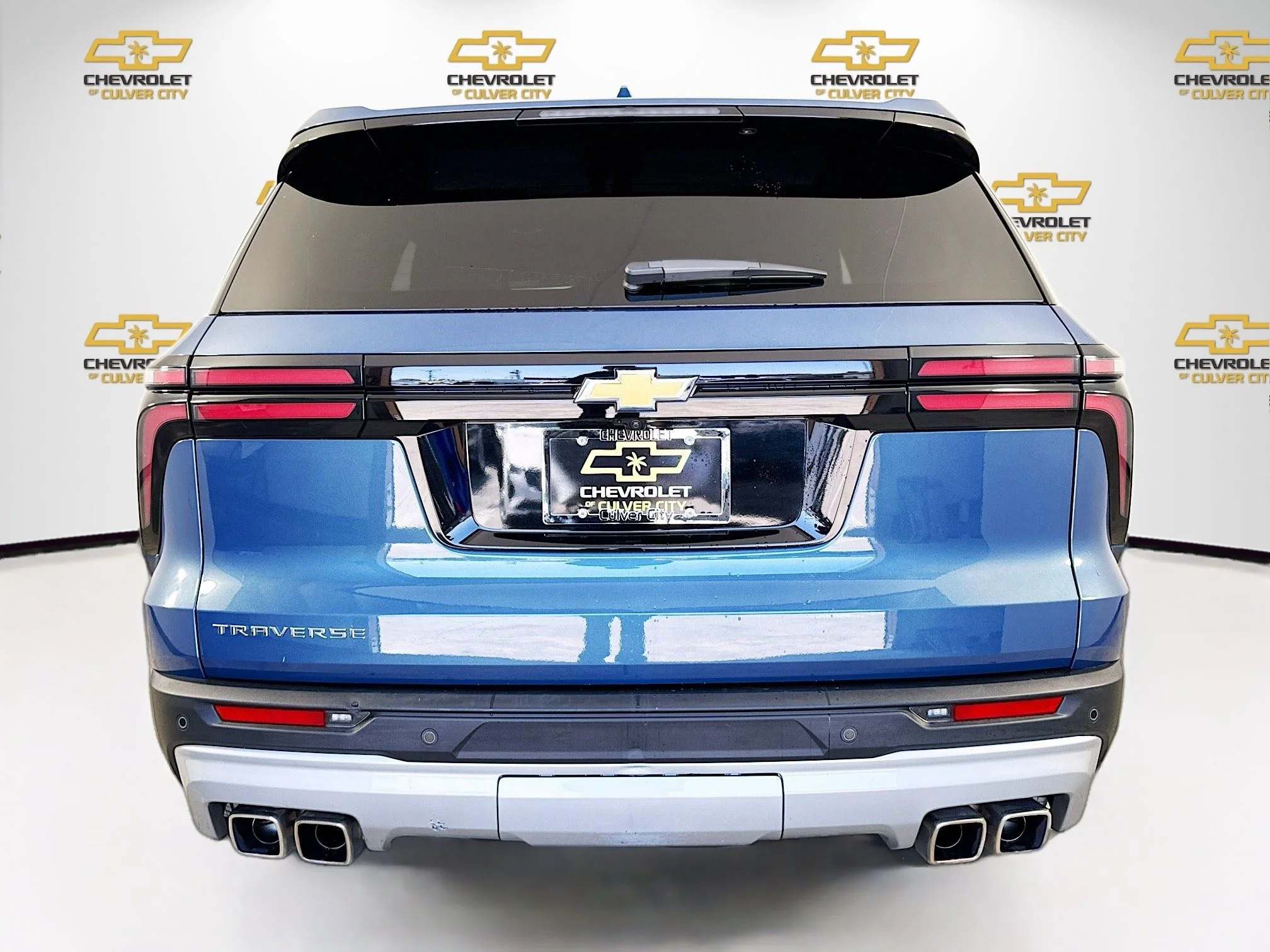 Used 2025 Lakeshore Blue Metallic Chevrolet LT image 7