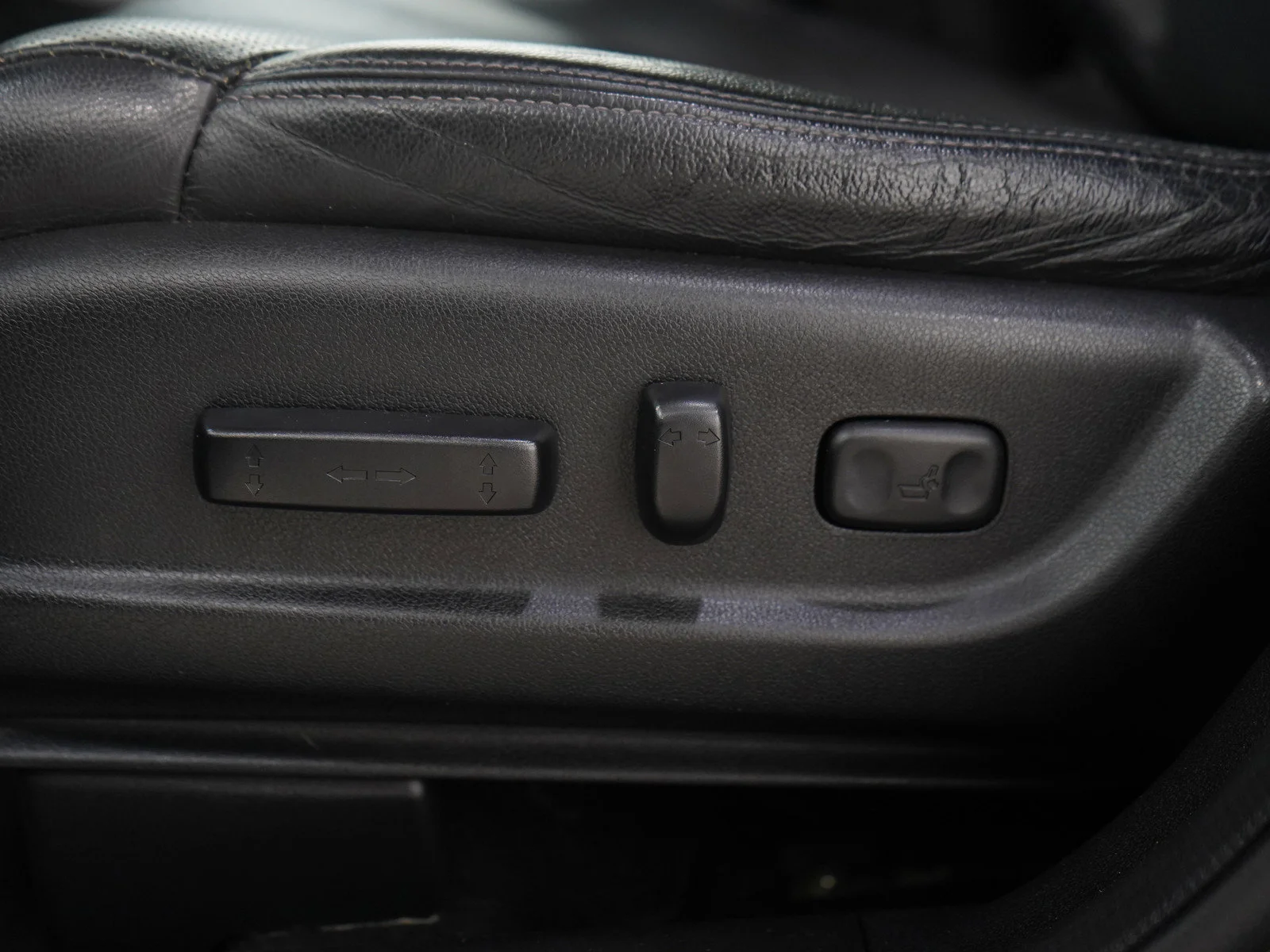 Used 2015 Black Honda 4D WAGON TOURING 4WD image 27
