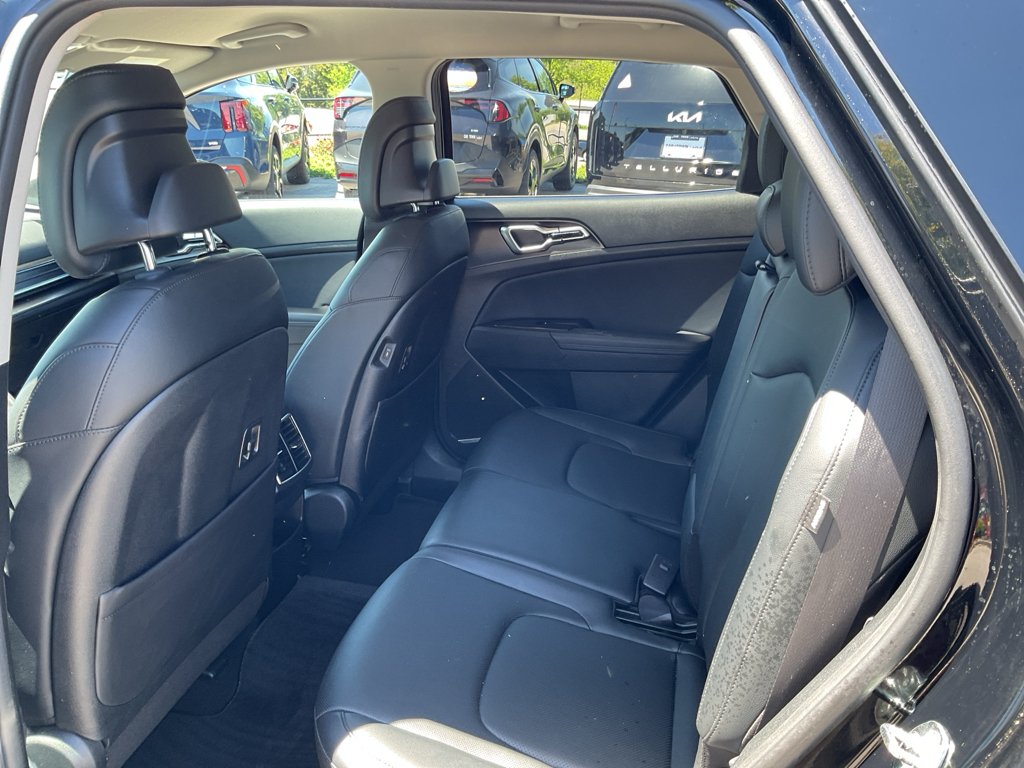 Used 2024 Ebony Black Kia EX image 18