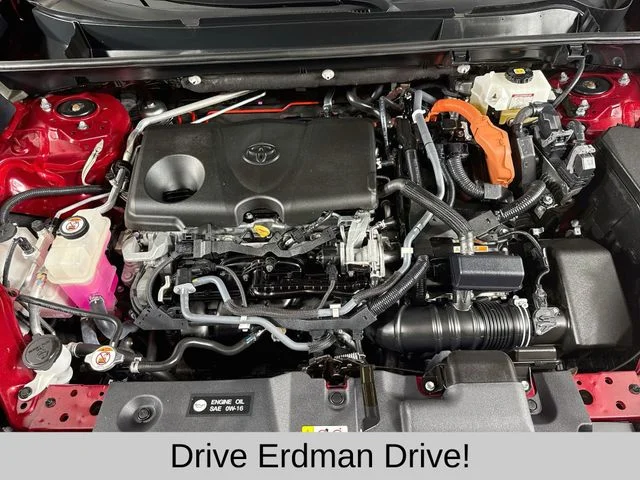 Used 2019 Red Toyota LE image 29