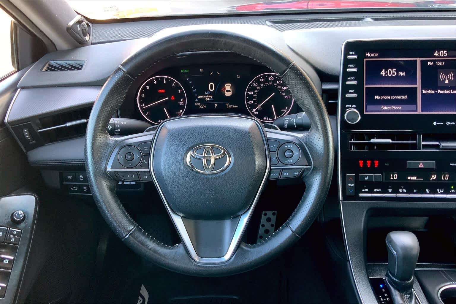 Used 2019  Toyota XSE image 5