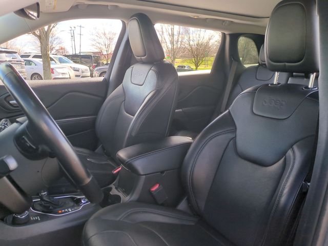 Used 2021 Blue Jeep Limited image 21