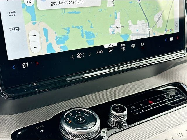 New 2026 Oxford White Ford Active image 11