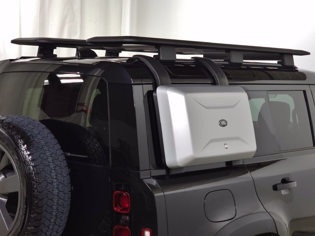 Certified Used 2025 Gray Land Rover S image 7