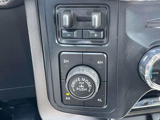 New 2026 Star White Metallic Tri-Coat Ford Platinum image 18