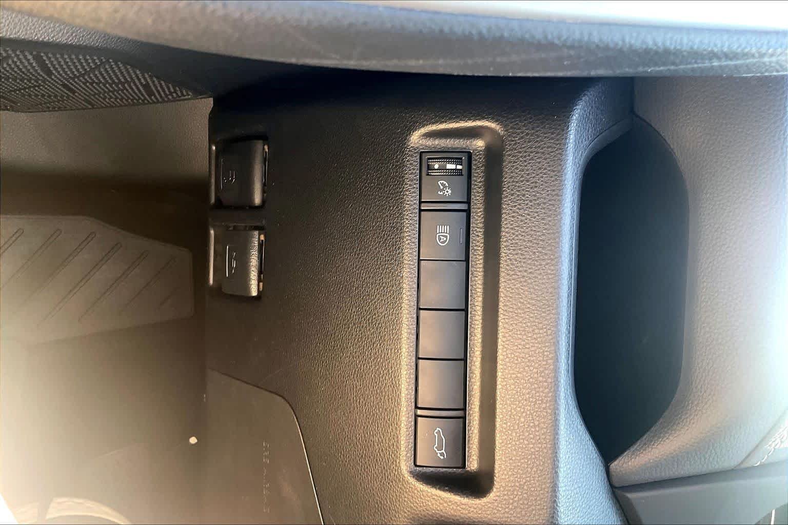 Used 2020 Blue Flame Toyota XLE image 34
