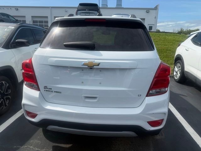 Used 2020 SUMMIT WHITE Chevrolet LT image 6