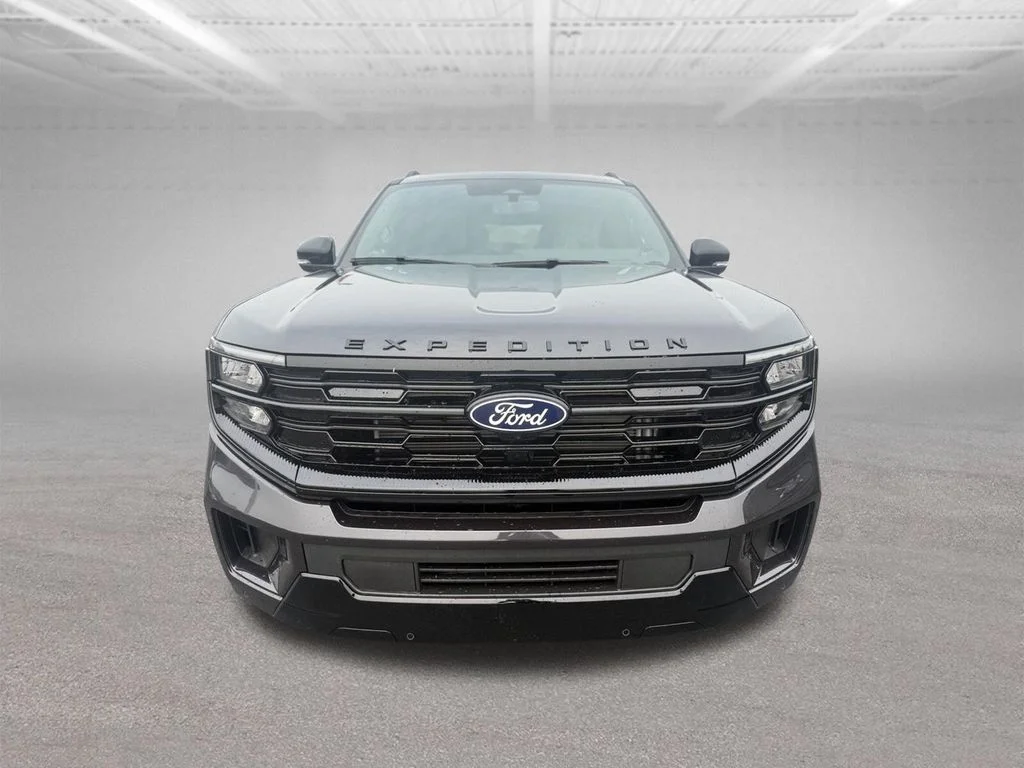 New 2027 Dark Matter Gray Metallic Ford MAX Platinum image 10