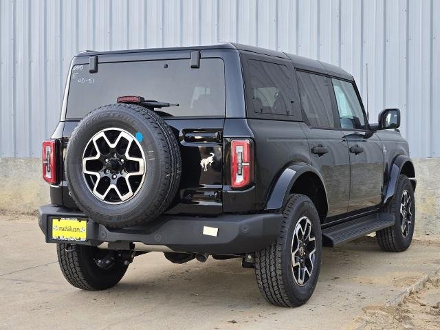 New 2026 Shadow Black Ford Outer Banks® image 24