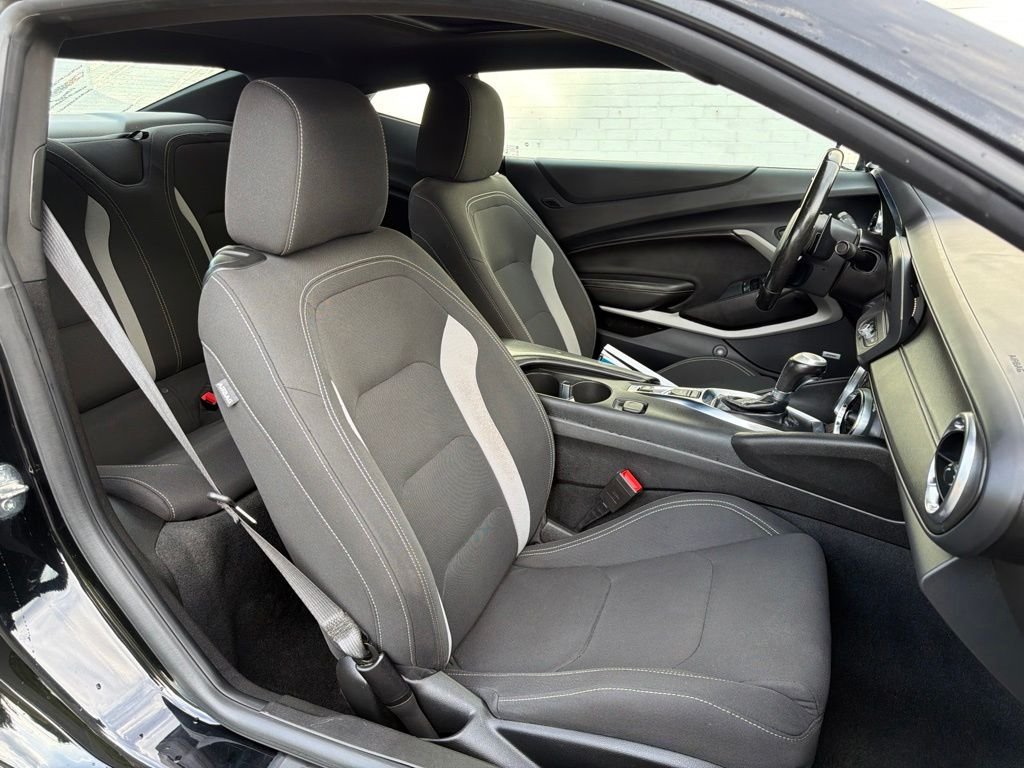 Used 2022 BLACK Chevrolet LT1 image 11