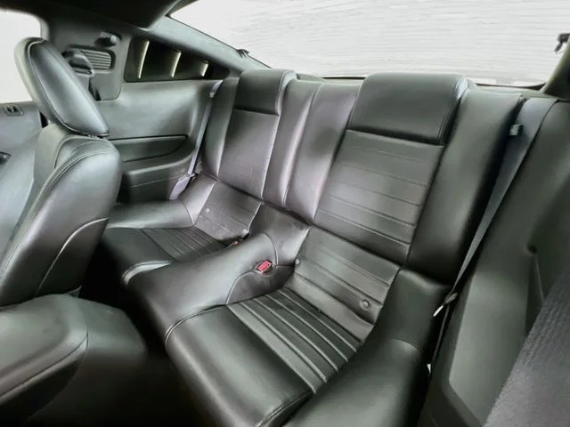 Used 2006 Green Ford GT Premium image 20