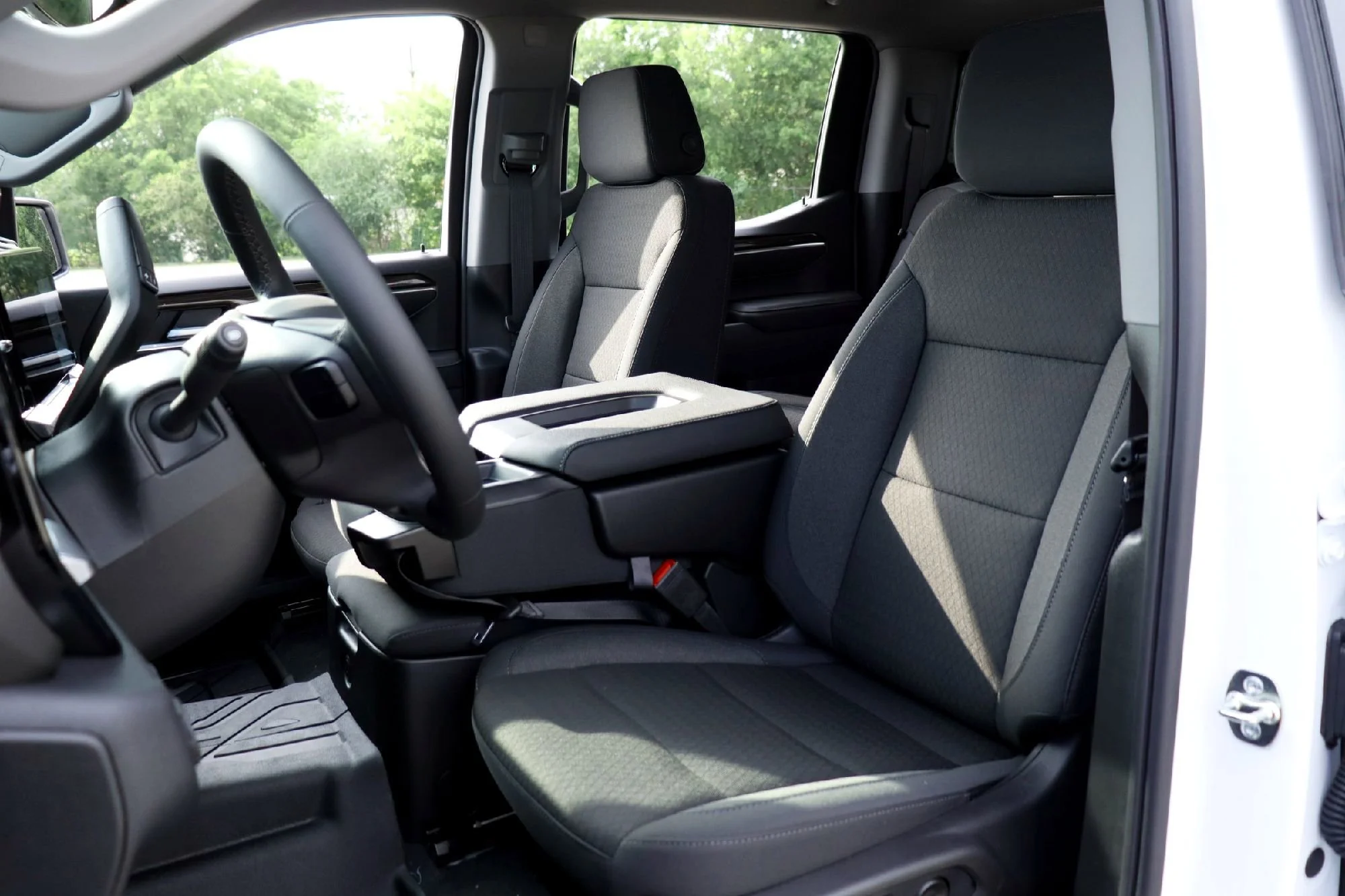 New 2026 White Chevrolet LT image 8