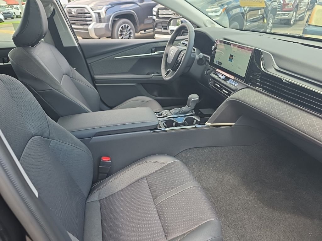 New 2026 Midnight Black Metallic Toyota XLE image 10