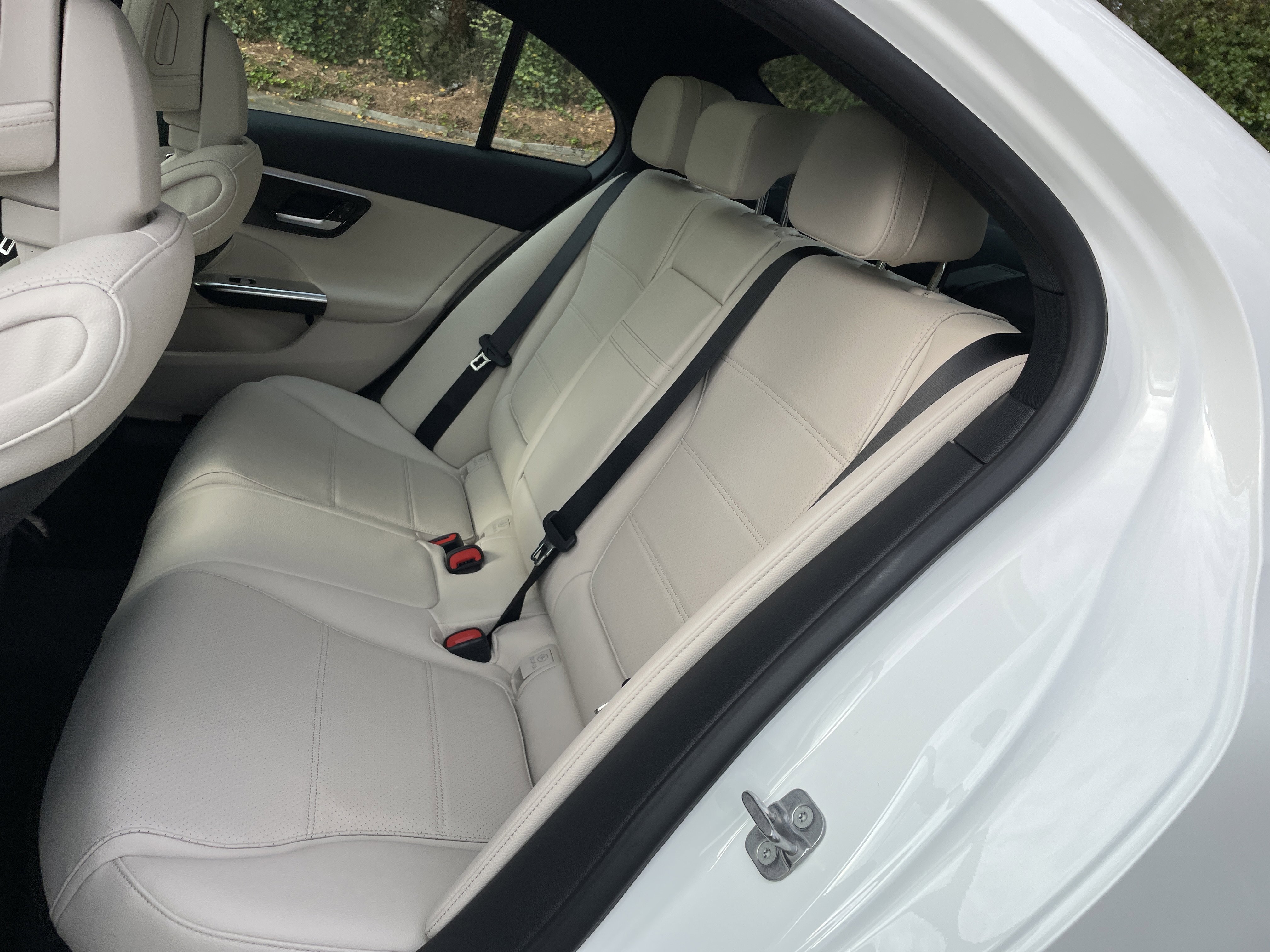 New 2026 Polar White Mercedes-Benz C 300 Sedan image 37