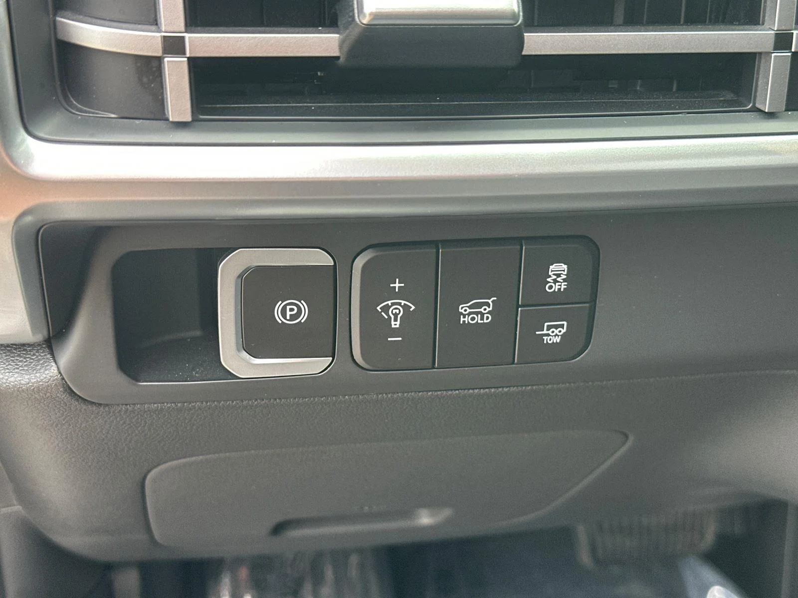 2025 Hyundai Santa Fe XRT - Photo 13