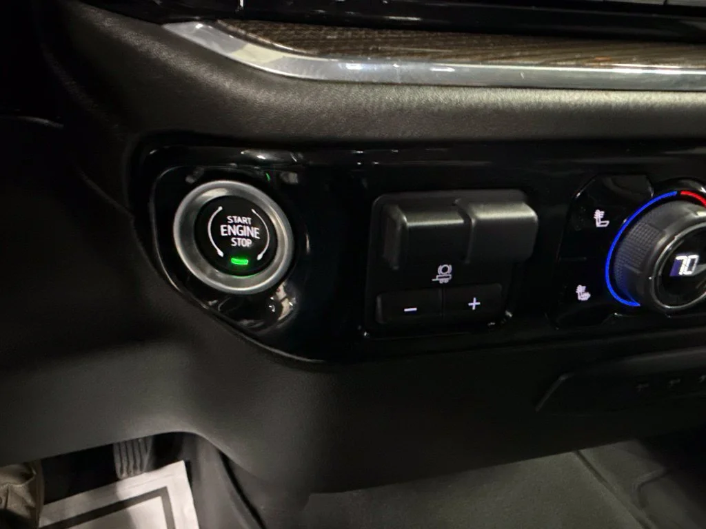 2025 Chevrolet Silverado 3500HD LT - Photo 19