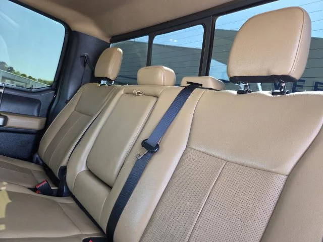 Used 2022  Ford Lariat image 30