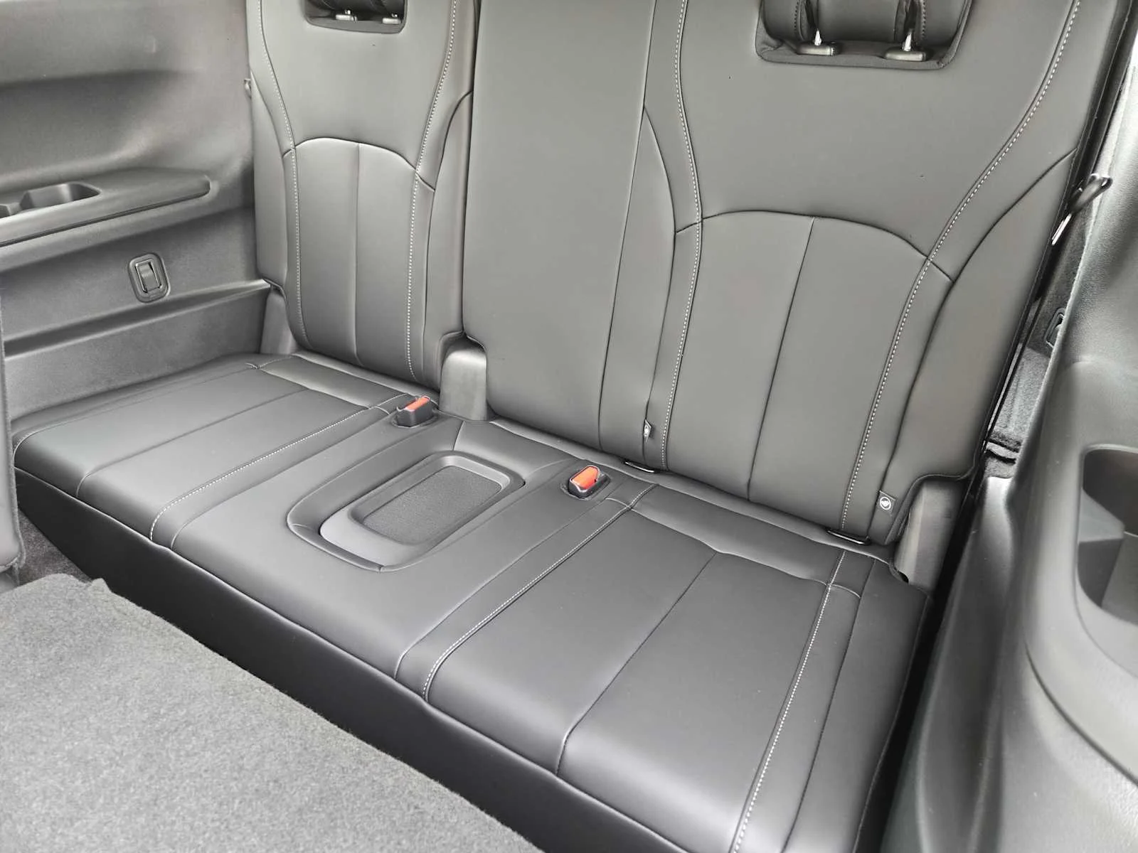 Certified Used 2026 Graphite Shadow INFINITI LUXE image 20