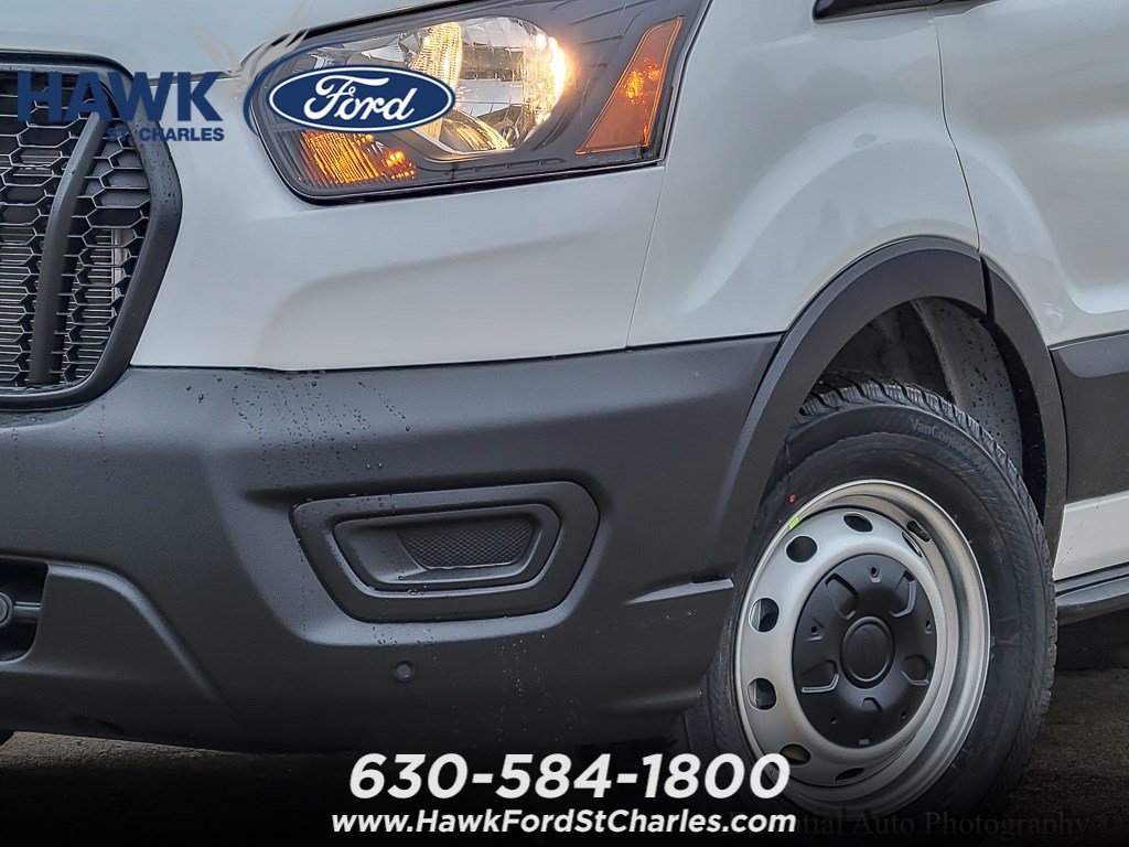 New 2026 Oxford White Ford Cargo Van image 3