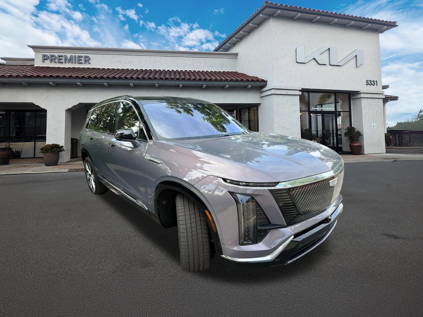 Used 2026 Silver Cadillac Luxury image 3