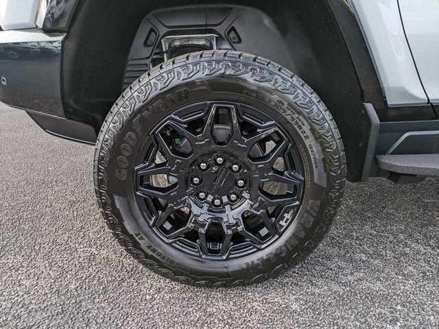 2026 GMC HUMMER EV 2X - Photo 13
