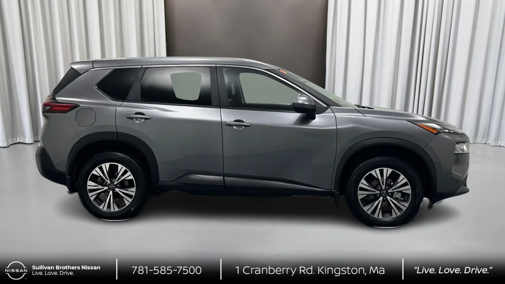 Used 2023 Gray Nissan SV image 4