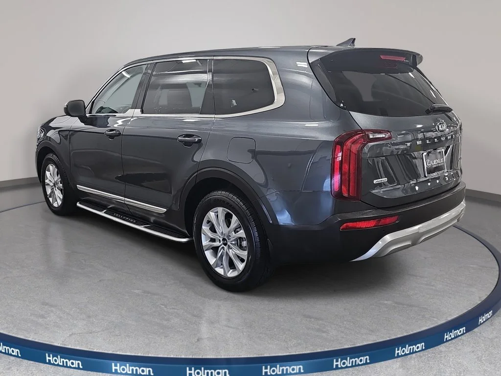 Used 2021 Gray Kia LX image 8