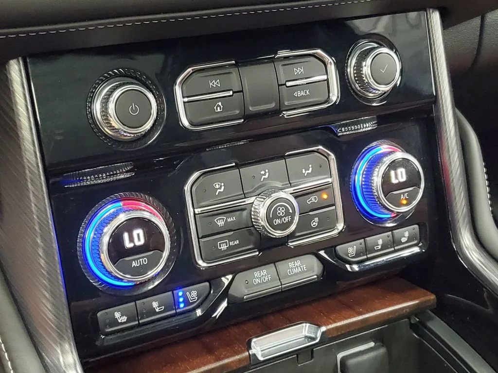 Used 2024 Midnight Blue Metallic GMC Denali Ultimate image 20
