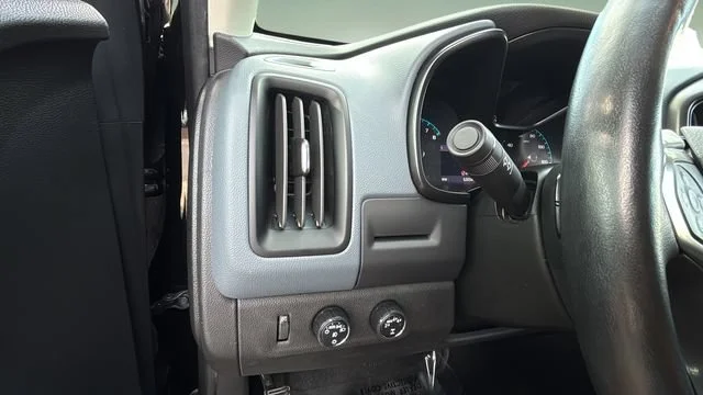 Used 2022 BLACK Chevrolet 4WD Z71 image 21