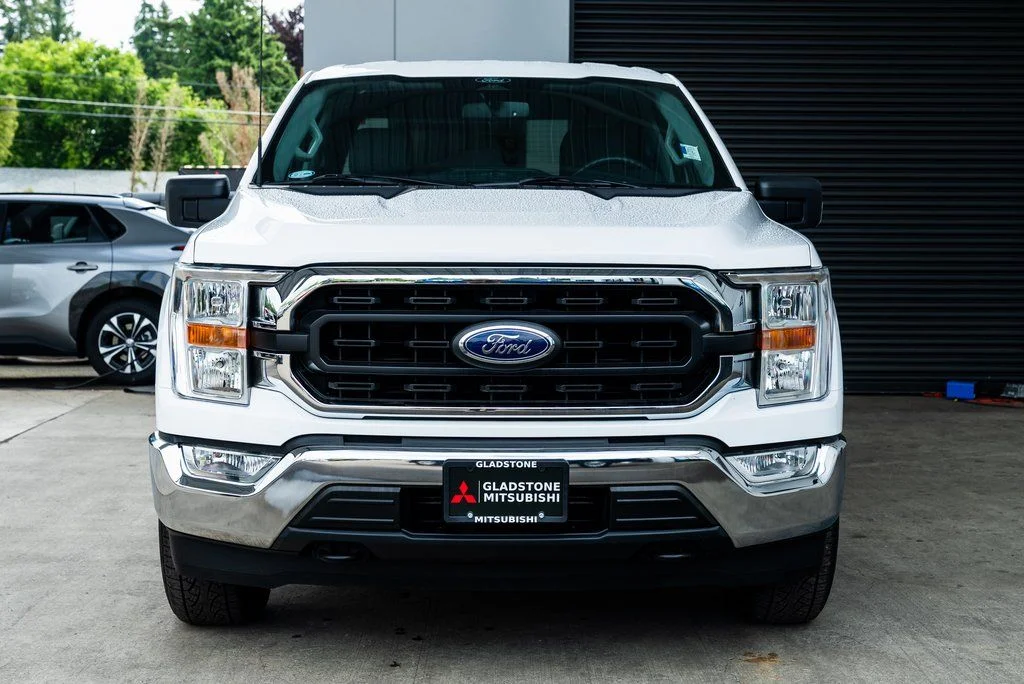 Used 2022 White Ford XLT image 2
