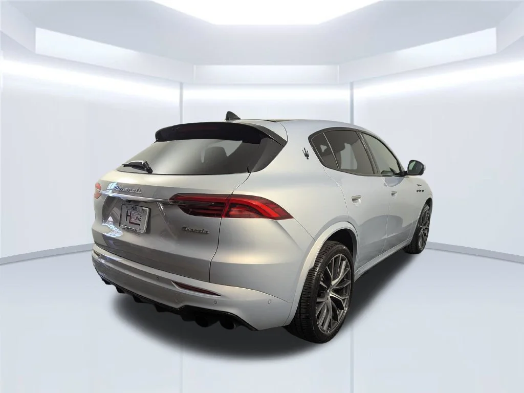 Certified Used 2023  Maserati Modena image 25