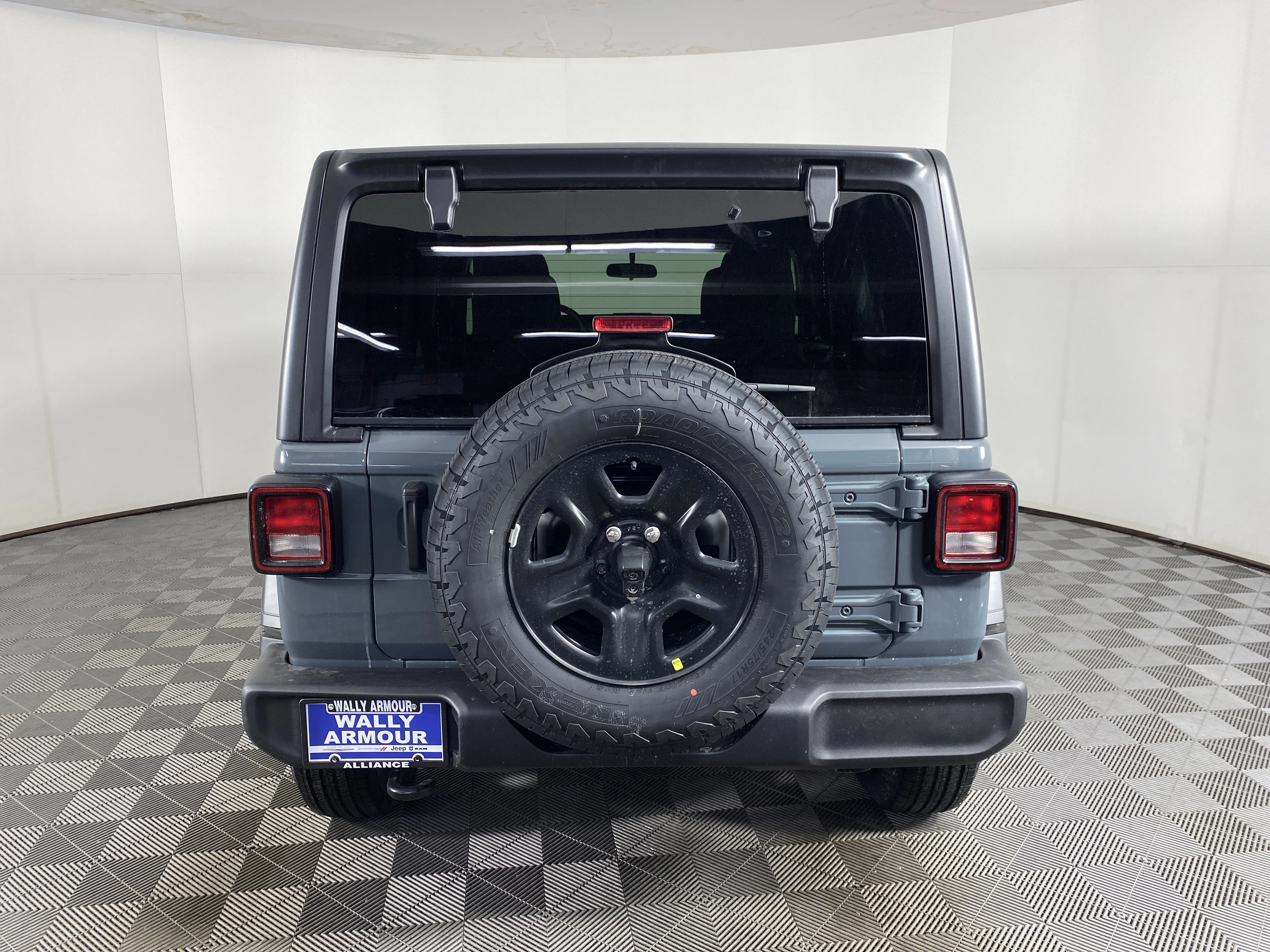New 2026 Anvil Clear-Coat Exterior Paint Jeep Sport image 6