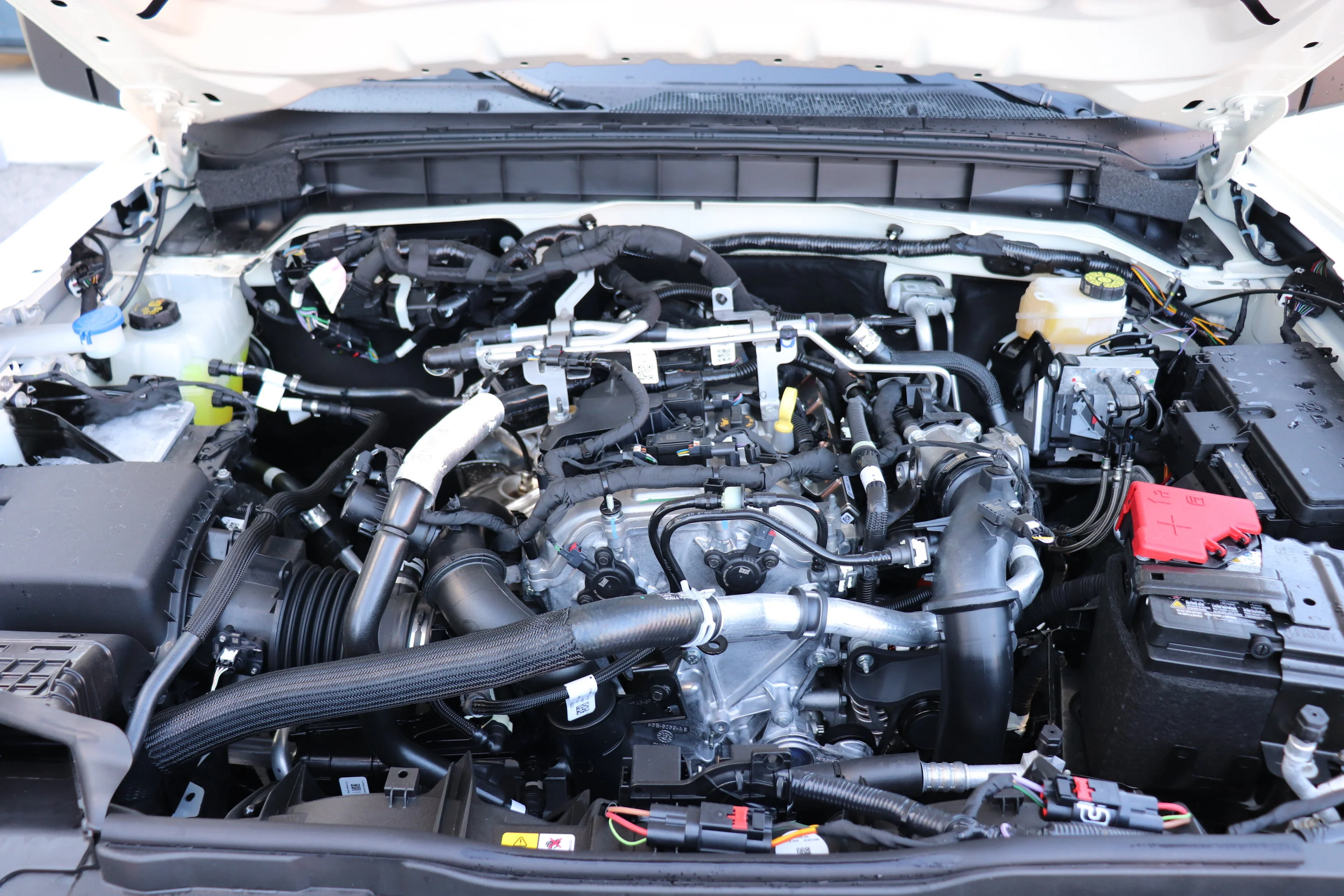 New 2026 WIMBLEDON WHITE Ford Outer Banks image 9