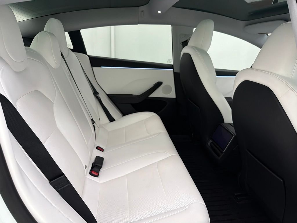 Used 2025 White Tesla Long Range image 27