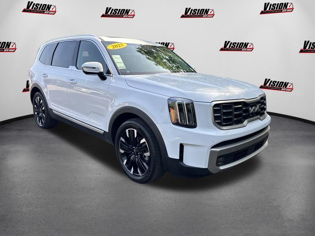 Used 2025 White Kia SX-Prestige image 7