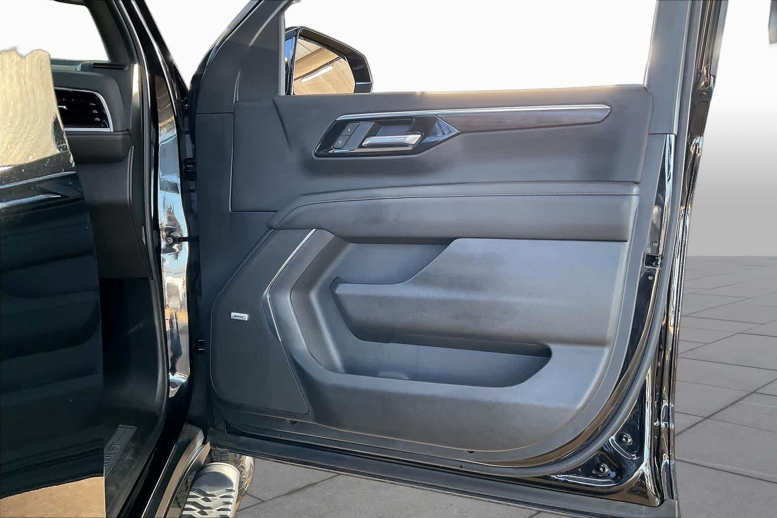 Used 2025 Black Chevrolet Z71 image 23